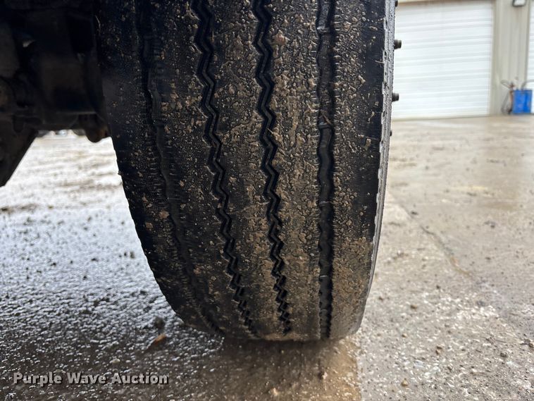 image for item EA4485 2012 Ford F550 utility / service truck