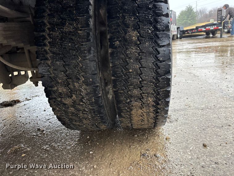 image for item EA4485 2012 Ford F550 utility / service truck