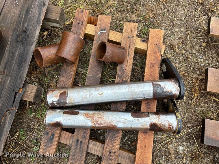 image for item EA4489 Caterpillar excavator quick attach