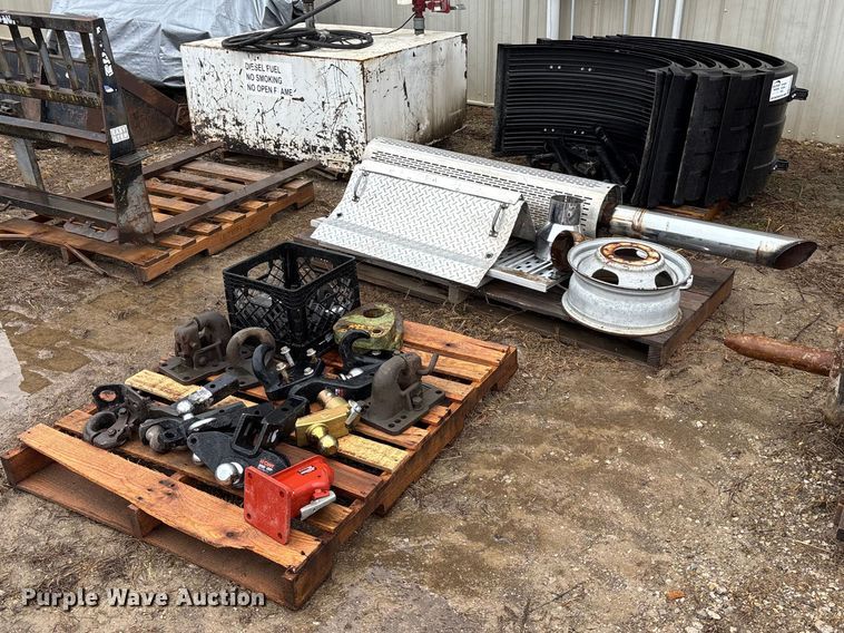 image for item EA4490 Truck parts