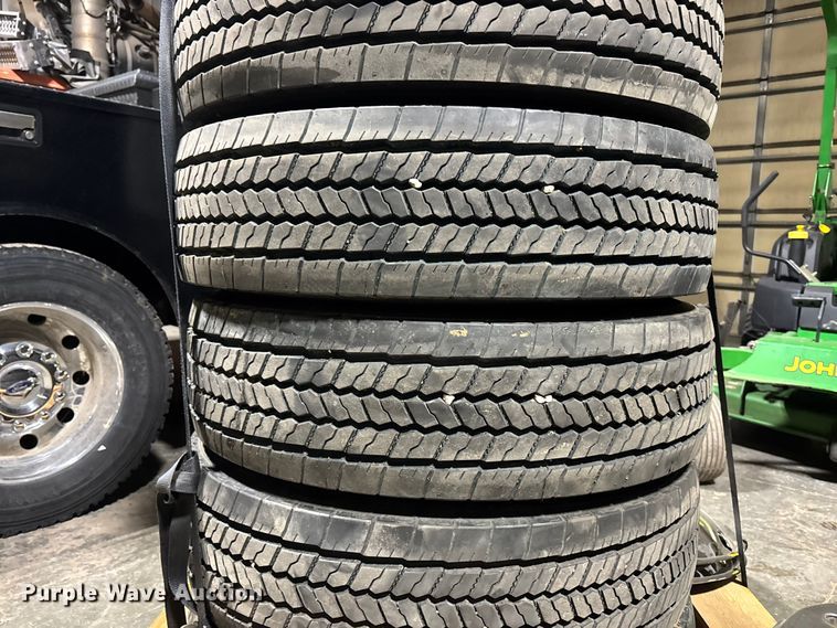 image for item EA4493 (6) 225/70R19.5 tires and wheels