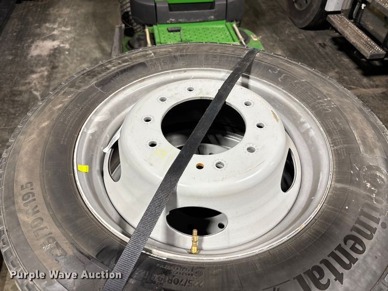 image for item EA4493 (6) 225/70R19.5 tires and wheels