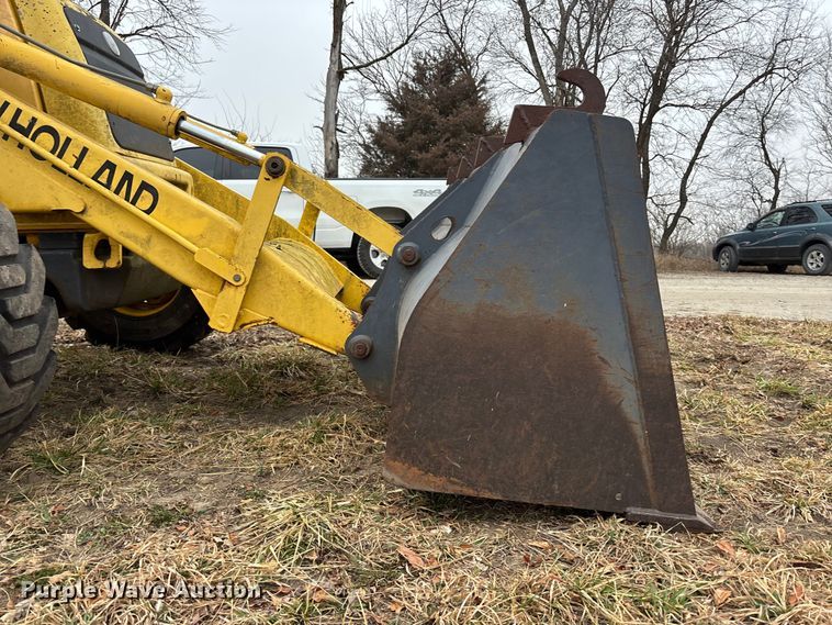 image for item EA4494 2000 New Holland 675E backhoe