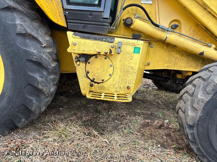 image for item EA4494 2000 New Holland 675E backhoe