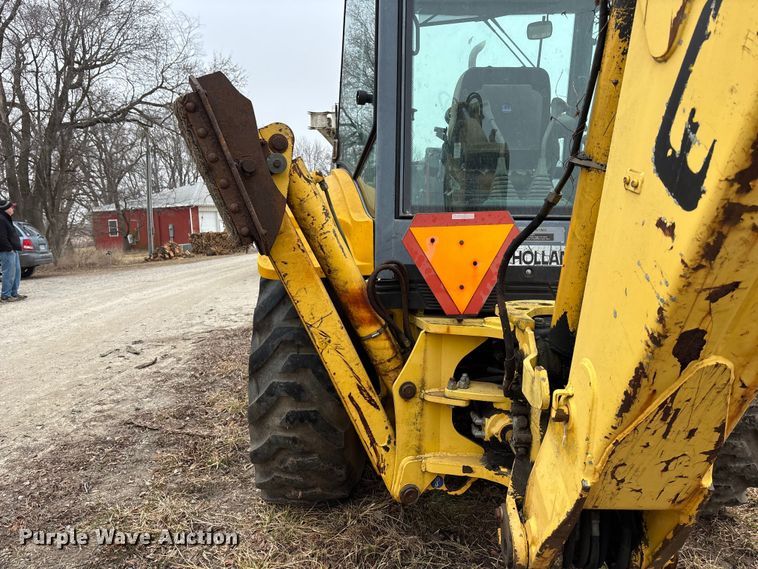 image for item EA4494 2000 New Holland 675E backhoe