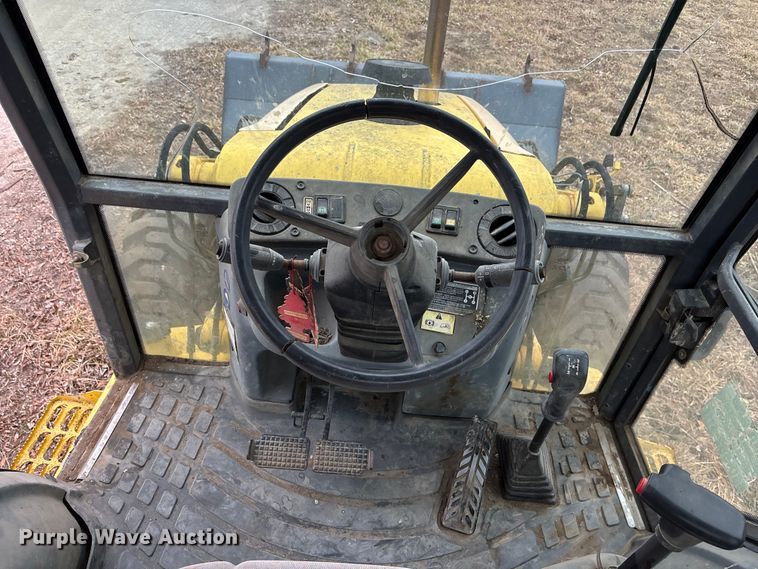 image for item EA4494 2000 New Holland 675E backhoe