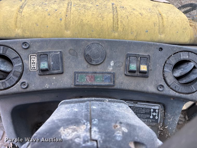 image for item EA4494 2000 New Holland 675E backhoe