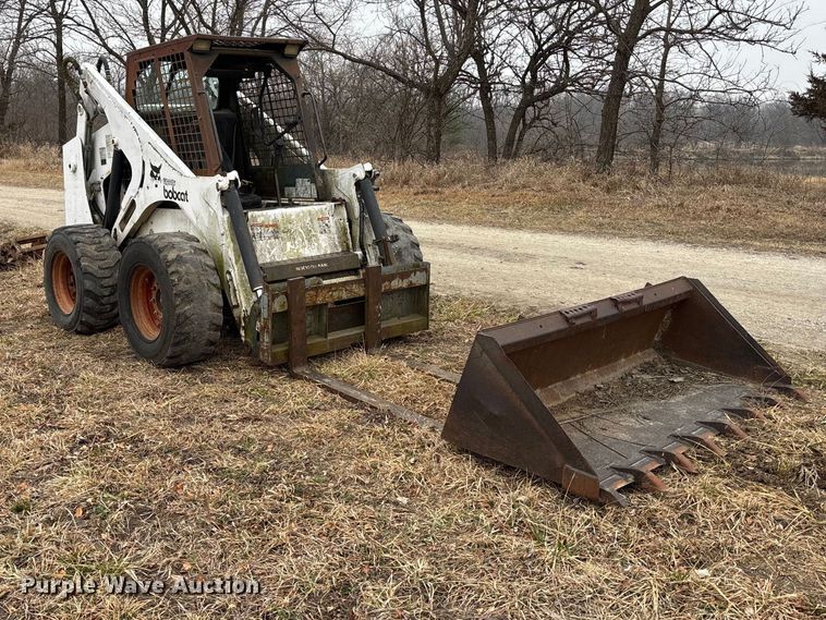 image for item EA4495 1999 Bobcat 873 skid steer loader