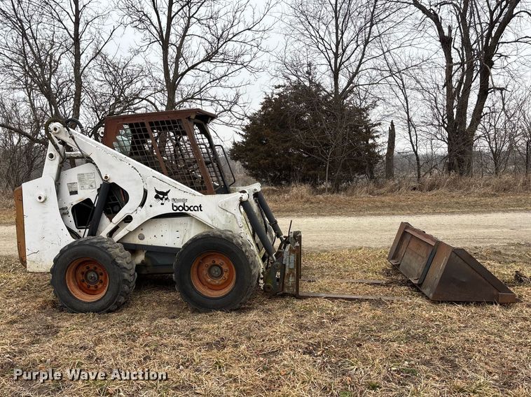 image for item EA4495 1999 Bobcat 873 skid steer loader