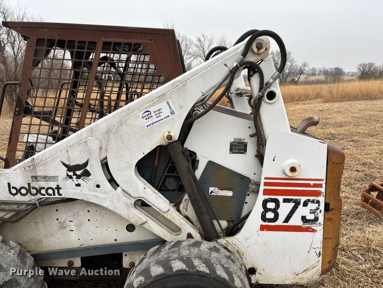 image for item EA4495 1999 Bobcat 873 skid steer loader