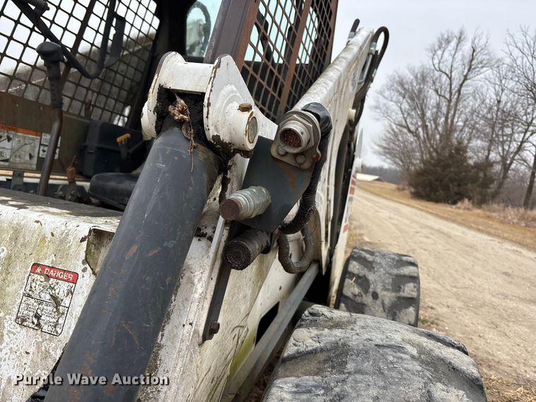image for item EA4495 1999 Bobcat 873 skid steer loader