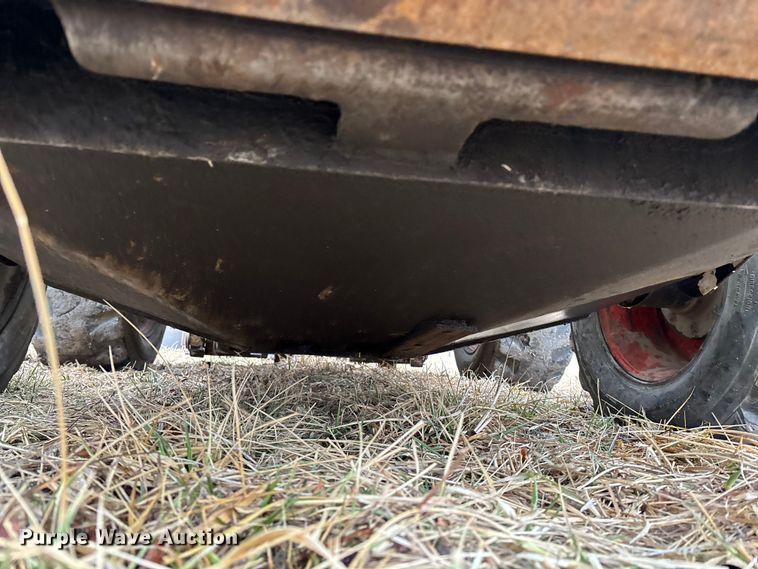 image for item EA4495 1999 Bobcat 873 skid steer loader