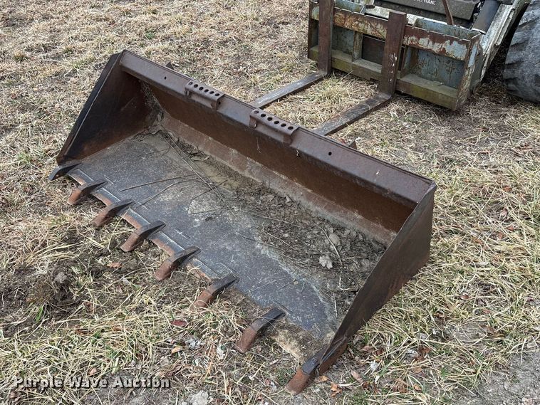 image for item EA4495 1999 Bobcat 873 skid steer loader