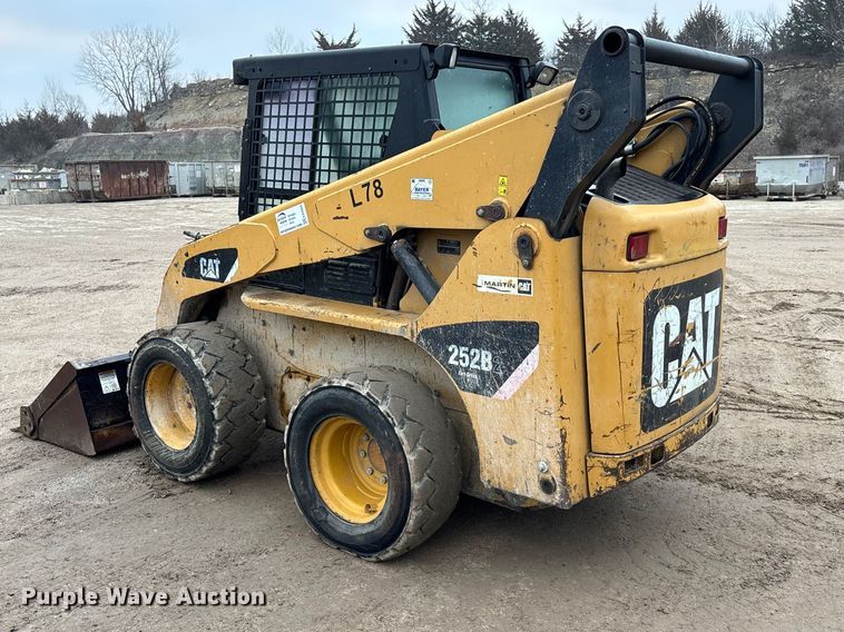 image for item EA4504 2008 Caterpillar 252B2 skid steer loader