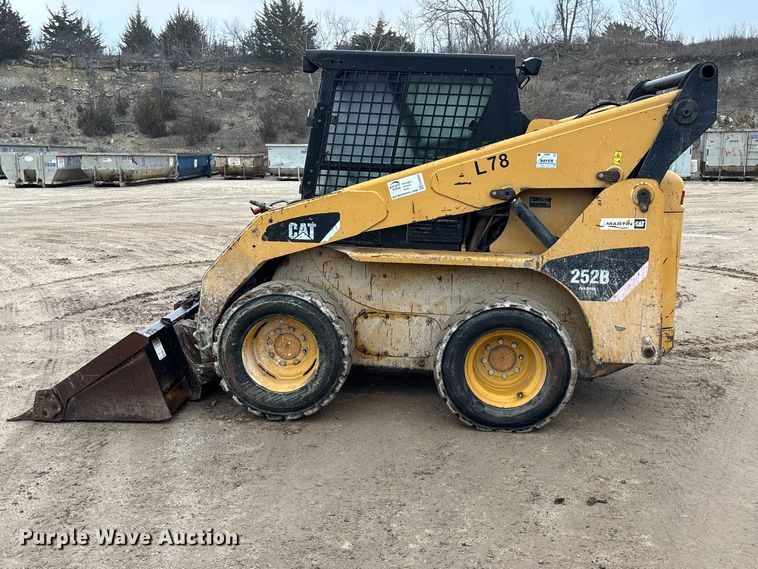image for item EA4504 2008 Caterpillar 252B2 skid steer loader