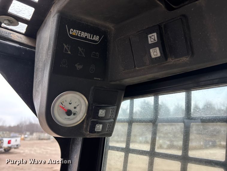 image for item EA4504 2008 Caterpillar 252B2 skid steer loader