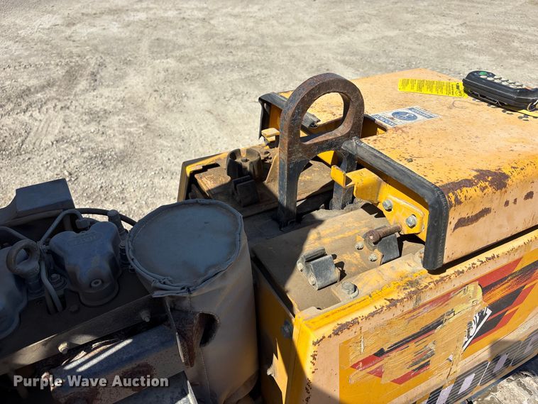 image for item EA4520 Bulldog TR34R trench compactor