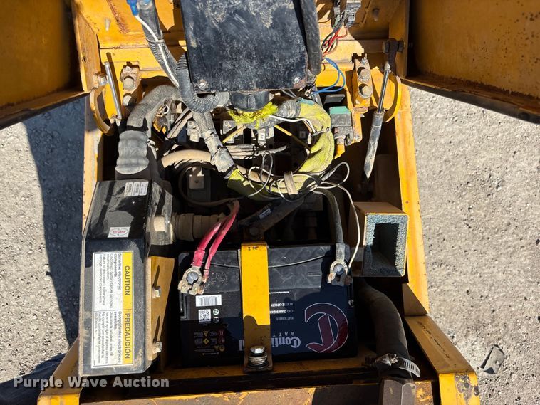 image for item EA4520 Bulldog TR34R trench compactor