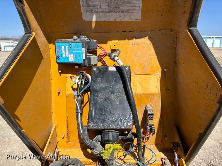 image for item EA4520 Bulldog TR34R trench compactor