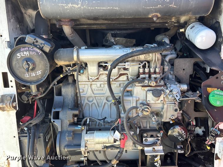 image for item EA4521 2013 Bobcat S175 skid steer loader