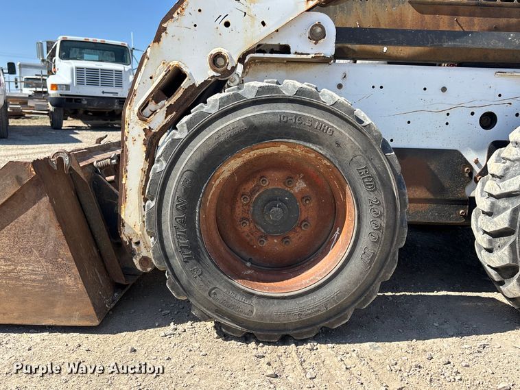 image for item EA4521 2013 Bobcat S175 skid steer loader