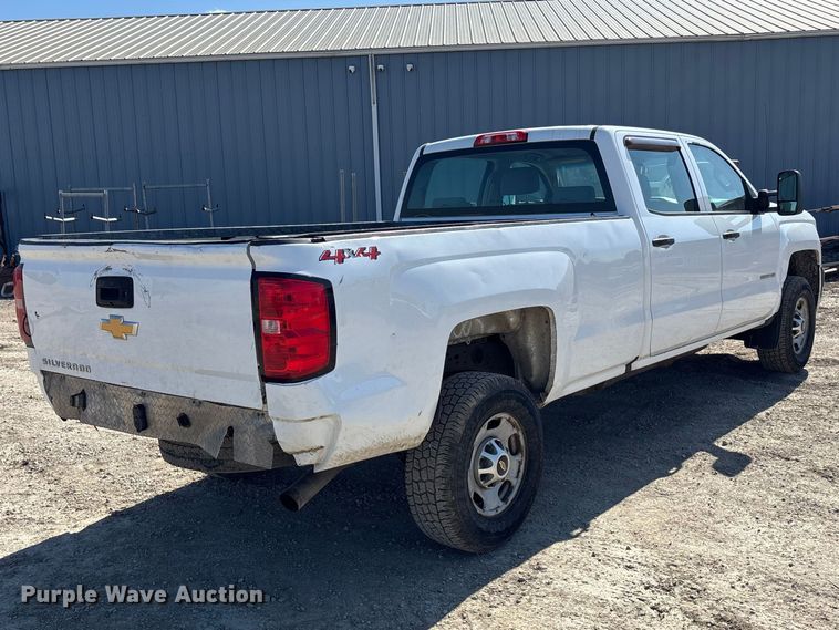 image for item EA4522 2019 Chevrolet Silverado 2500HD Crew Cab pickup truck