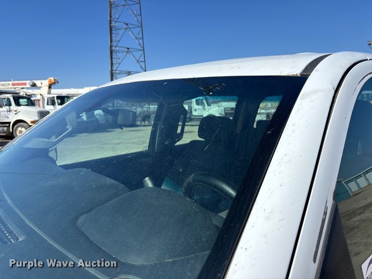 image for item EA4522 2019 Chevrolet Silverado 2500HD Crew Cab pickup truck