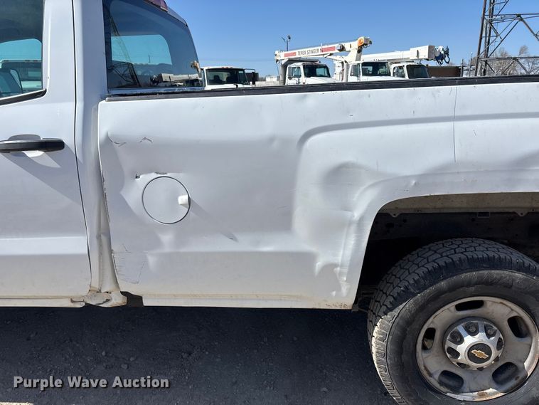 image for item EA4522 2019 Chevrolet Silverado 2500HD Crew Cab pickup truck