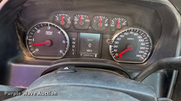 image for item EA4522 2019 Chevrolet Silverado 2500HD Crew Cab pickup truck