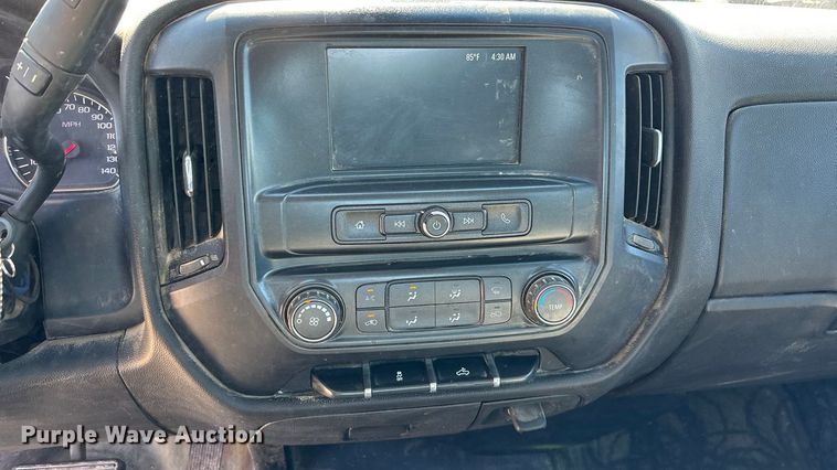 image for item EA4522 2019 Chevrolet Silverado 2500HD Crew Cab pickup truck