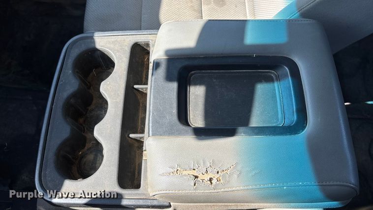 image for item EA4522 2019 Chevrolet Silverado 2500HD Crew Cab pickup truck