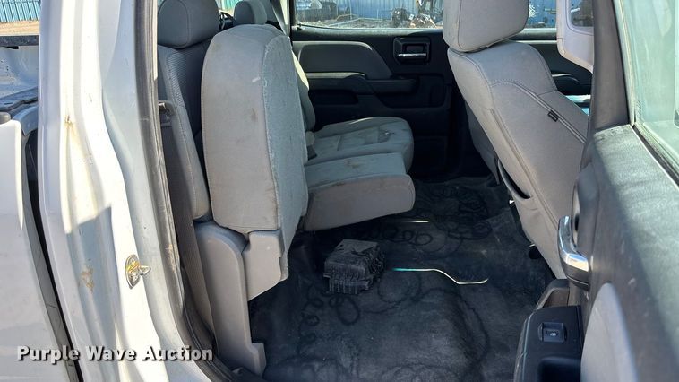 image for item EA4522 2019 Chevrolet Silverado 2500HD Crew Cab pickup truck