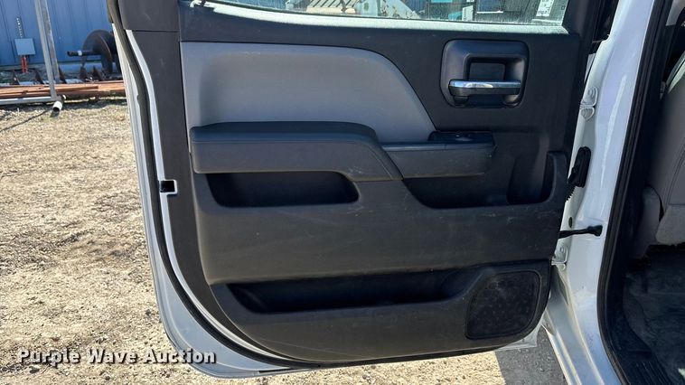 image for item EA4522 2019 Chevrolet Silverado 2500HD Crew Cab pickup truck