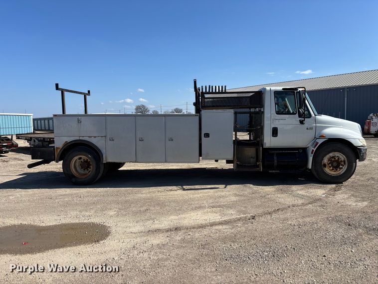 image for item EA4524 2007 International MA025 utility / service truck