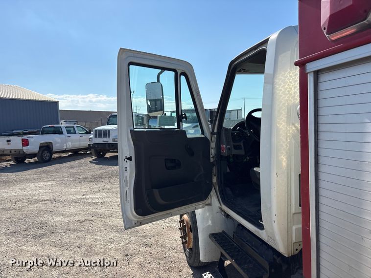 image for item EA4525 2016 International MH025 utility / service truck