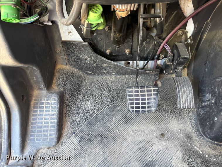 image for item EA4525 2016 International MH025 utility / service truck