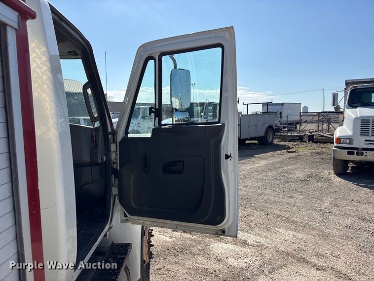 image for item EA4525 2016 International MH025 utility / service truck