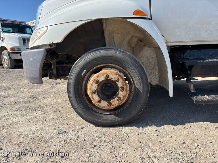 image for item EA4525 2016 International MH025 utility / service truck