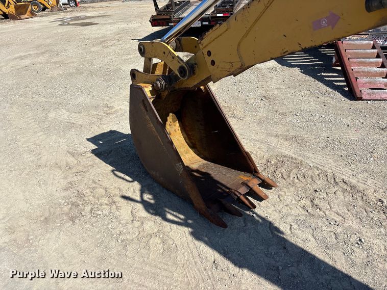 image for item EA4526 2000 Caterpillar 416C backhoe