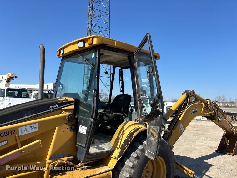 image for item EA4526 2000 Caterpillar 416C backhoe