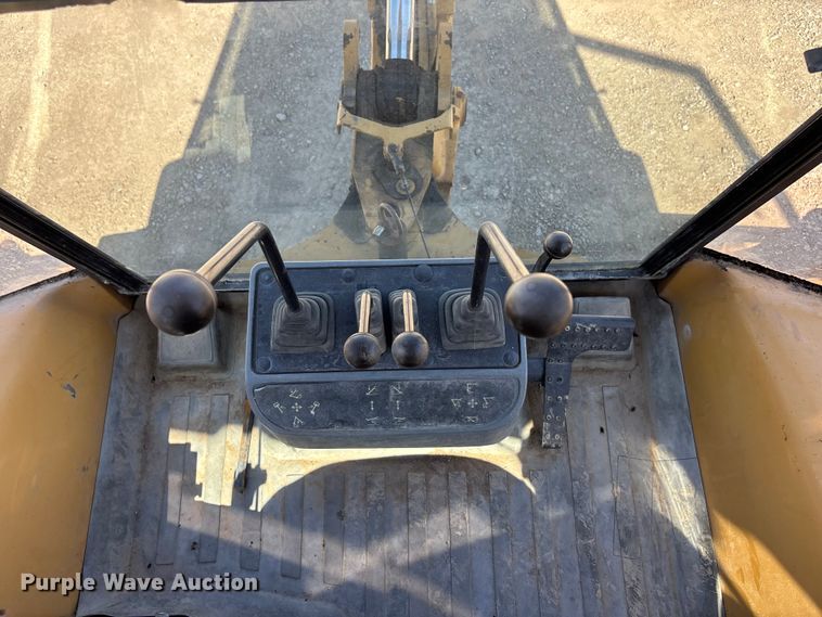 image for item EA4526 2000 Caterpillar 416C backhoe