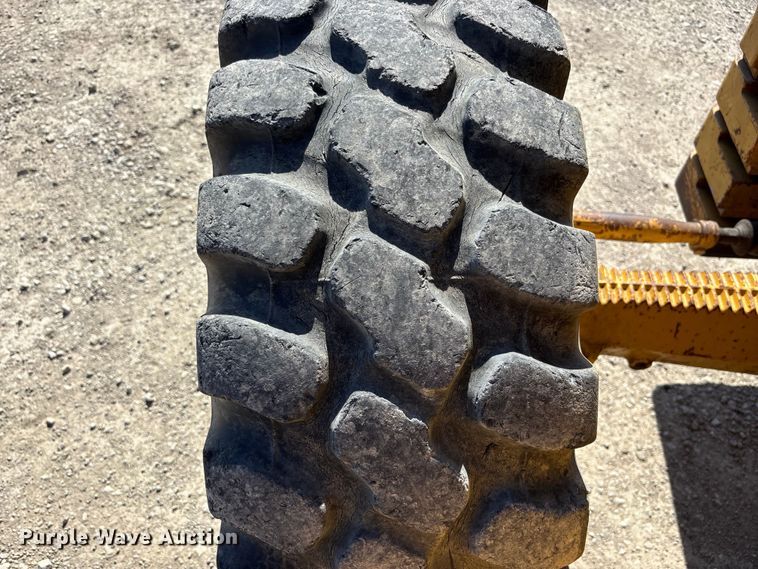 image for item EA4526 2000 Caterpillar 416C backhoe