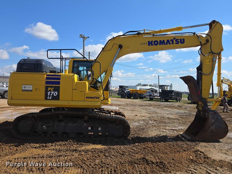image for item EA5447 2021 Komatsu PC170LC-11 excavator