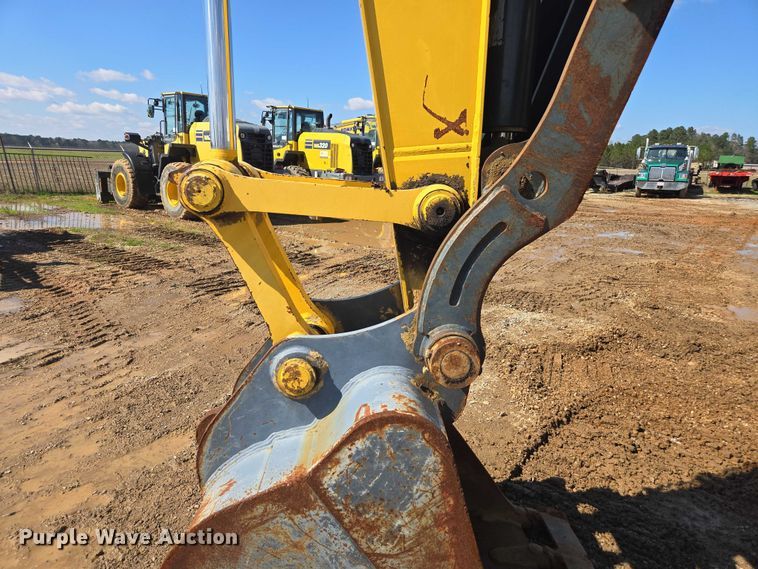 image for item EA5447 2021 Komatsu PC170LC-11 excavator