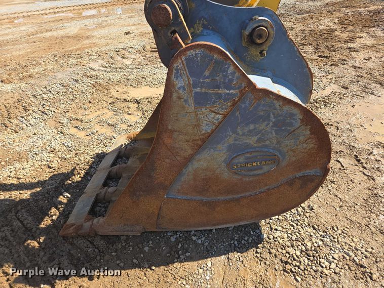 image for item EA5447 2021 Komatsu PC170LC-11 excavator