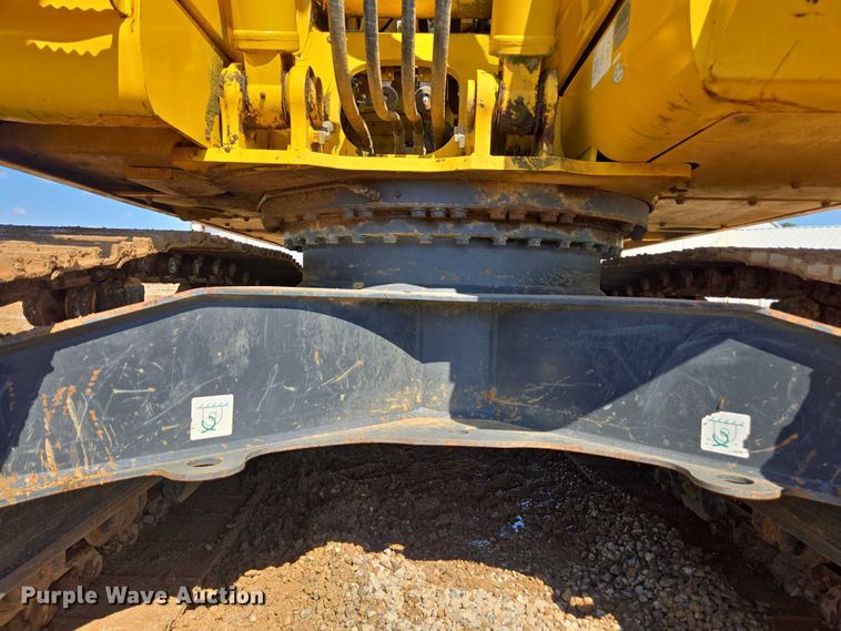 image for item EA5447 2021 Komatsu PC170LC-11 excavator