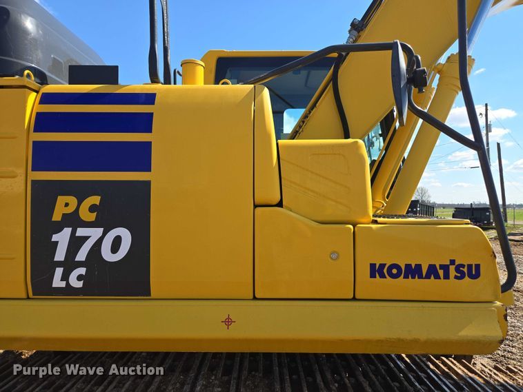 image for item EA5447 2021 Komatsu PC170LC-11 excavator