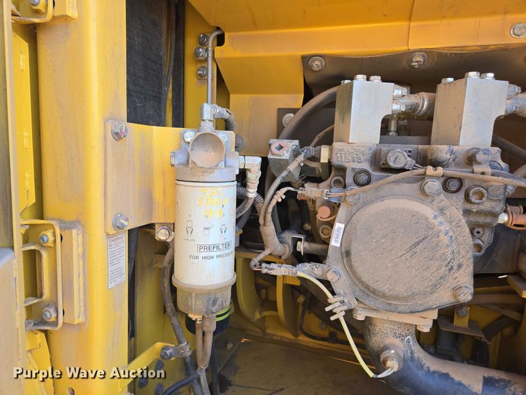 image for item EA5447 2021 Komatsu PC170LC-11 excavator