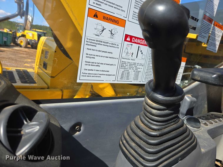 image for item EA5447 2021 Komatsu PC170LC-11 excavator