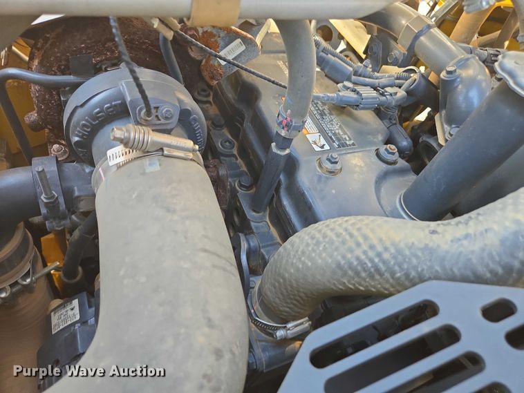 image for item EA5447 2021 Komatsu PC170LC-11 excavator